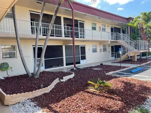 2041 NW 81st Ave #414, Pembroke Pines, FL 33024