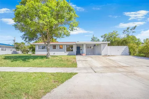 9710 Haitian Dr, Cutler Bay, FL 33189