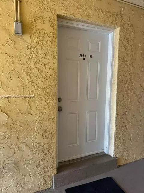 2970 NW 55th Ave #2C, Lauderhill, FL 33313