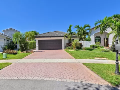17654 SW 5th Ct, Pembroke Pines, FL 33029