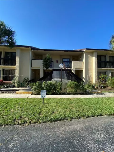 1945 SW 15th St #61, Deerfield Beach, FL 33442