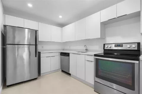 4222 Inverrary Blvd #4211, Lauderhill, FL 33319