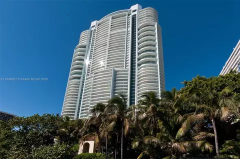1643 Brickell Ave #2502, Miami, FL 33129