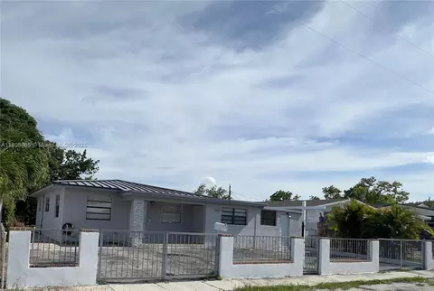 650 E 55th St, Hialeah, FL 33013 photo 2