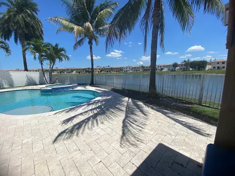 3406 W 88th St, Hialeah, FL 33018