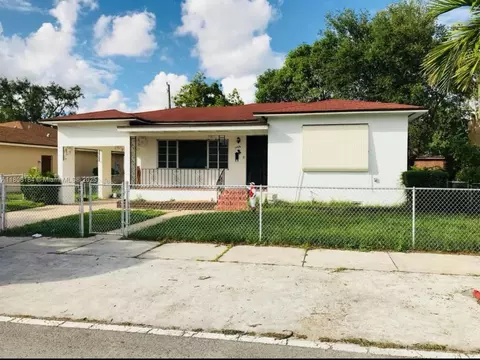 1745 NW 47th St, Miami, FL 33142