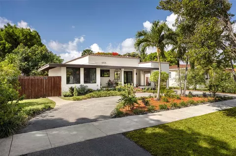 58 Glendale Dr, Miami Springs, FL 33166