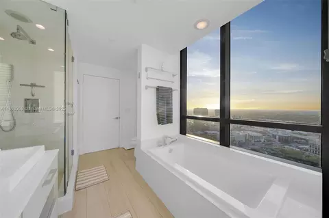 650 NE 32nd St #3708, Miami, FL 33137 photo 19