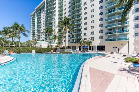 19390 Collins Ave #217, Sunny Isles Beach, FL 33160