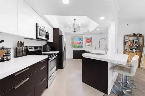 3245 NE 184th St #13402, Aventura, FL 33160