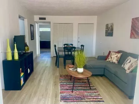200 NW 107th Ave #106, Miami, FL 33172