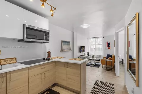 710 Washington Ave #323, Miami Beach, FL 33139
