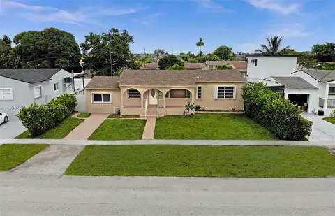 275 W 63rd St, Hialeah, FL 33012