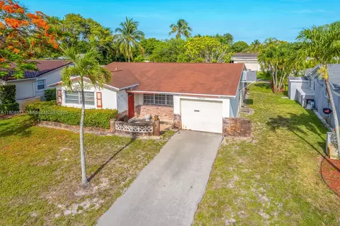 2000 N 52nd Ave, Hollywood, FL 33021