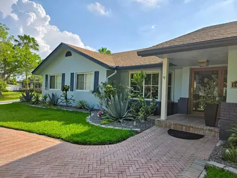 14870 SW 152nd Ct, Miami, FL 33196