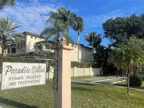 501 Blue Heron Dr #319-A, Hallandale Beach, FL 33009