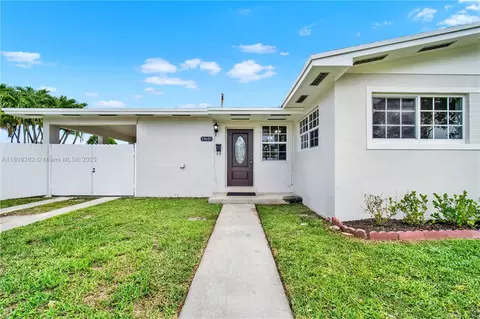 19610 Christmas Rd, Cutler Bay, FL 33157