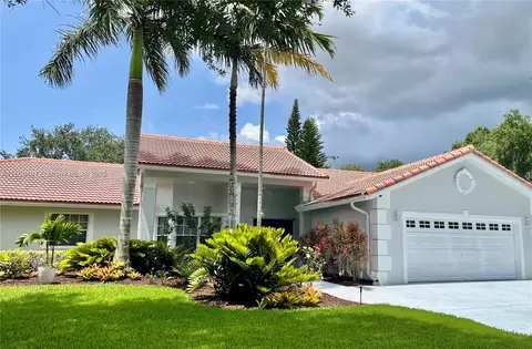 20390 NW 2nd St, Pembroke Pines, FL 33029