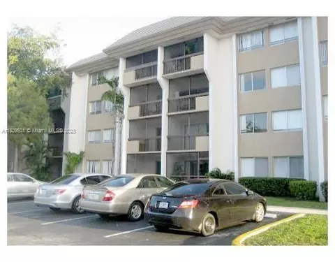 711 N Pine Island Rd #316, Plantation, FL 33324