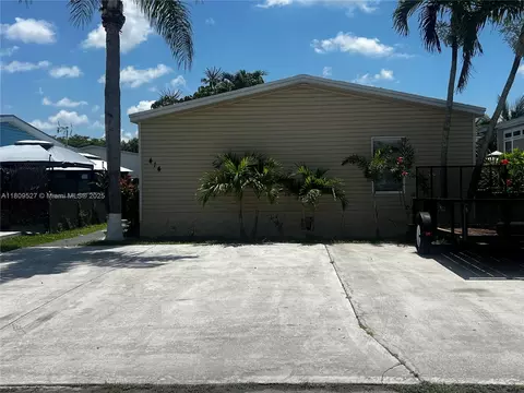 19800 SW 180th Ave #LOT 414, Miami, FL 33187