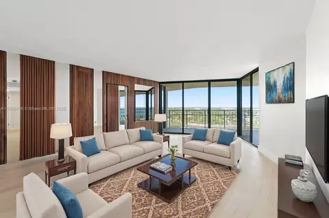 1000 Quayside Ter #1909, Miami, FL 33138