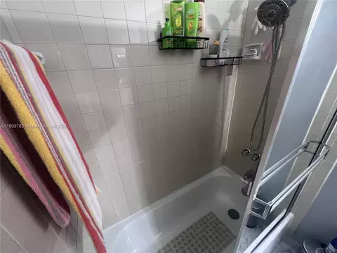 Undisclosed, Hialeah, FL 33016 photo 8