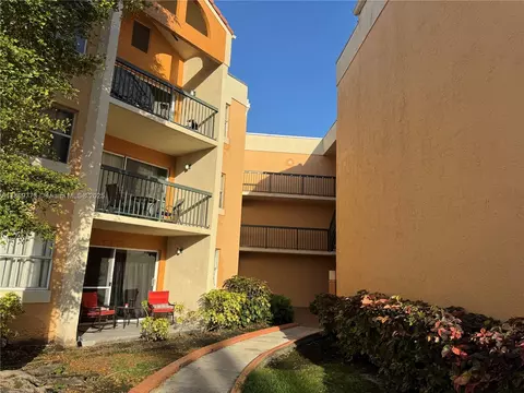 6276 NW 186th St #305, Hialeah, FL 33015