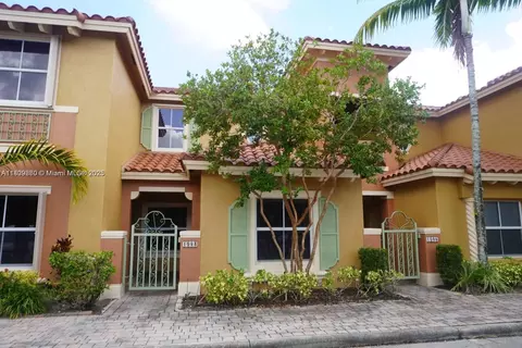 1083 SW 143 Ave #1206, Pembroke Pines, FL 33027