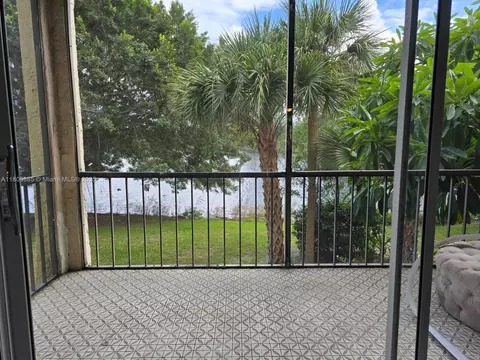 3300 Spanish Moss Ter #210, Lauderhill, FL 33319