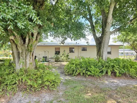 7740 NW 81st Ct, Okeechobee, FL 34972 photo 4