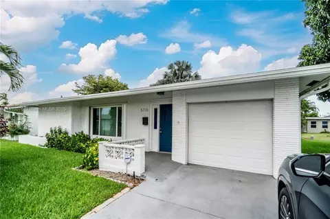 5710 NW 73rd Ave, Tamarac, FL 33321