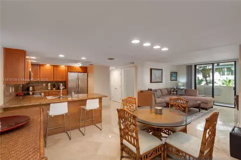 1623 Collins Ave #509, Miami Beach, FL 33139