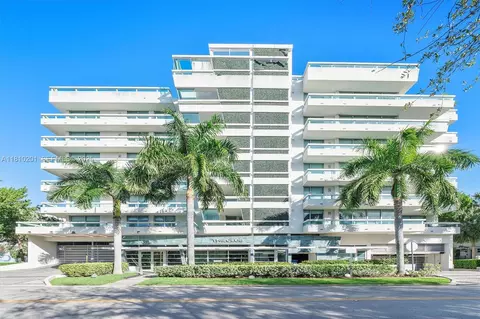 1025 92nd St #707, Bay Harbor Islands, FL 33154