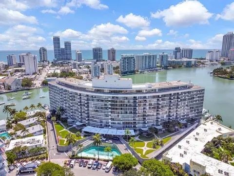900 Bay Dr #905, Miami Beach, FL 33141