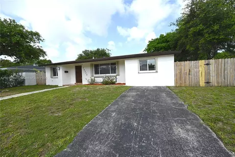16320 SW 100th Ct, Miami, FL 33157