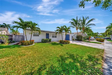 205 SE 5th St, Dania Beach, FL 33004
