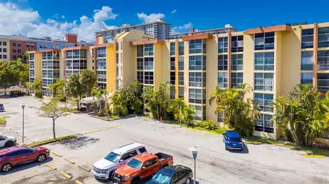 210 172nd St #438, Sunny Isles Beach, FL 33160