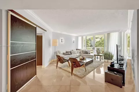 21055 Yacht Club Dr #502, Aventura, FL 33180
