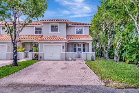 4413 NW 97th Pl, Doral, FL 33178