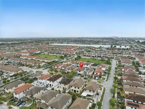 View/Area - 3534 W 106th St, Hialeah, FL 33018 photo 6 of 8