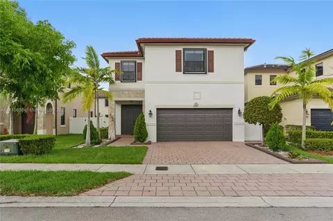 3534 W 106th St, Hialeah, FL 33018