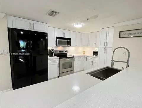 1650 Coral Way #403, Miami, FL 33145