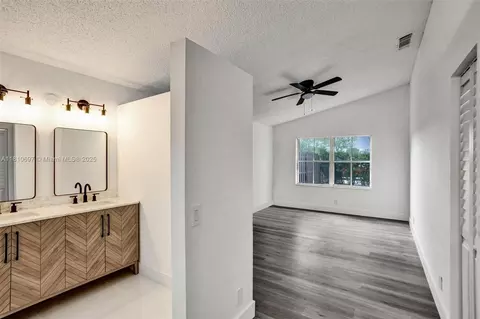 7325 Flores Way, Margate, FL 33063 photo 14