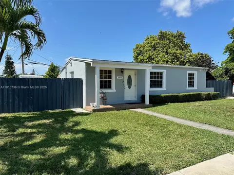 10035 SW 55th St, Miami, FL 33165