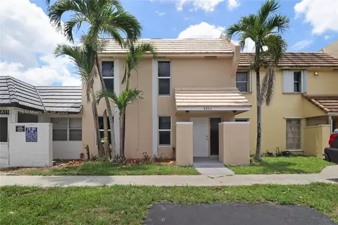 1354 Seaview Dr, North Lauderdale, FL 33068