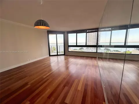 520 Brickell Key Dr #A811, Miami, FL 33131
