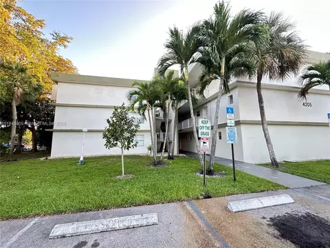 4205 N University Dr #308, Sunrise, FL 33351