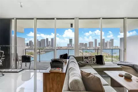1000 Venetian Way #1306, Miami Beach, FL 33139