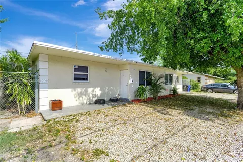 716 NW 14th Way, Fort Lauderdale, FL 33311