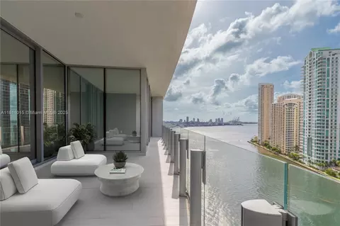 300 Biscayne Blvd Way #1704, Miami, FL 33131